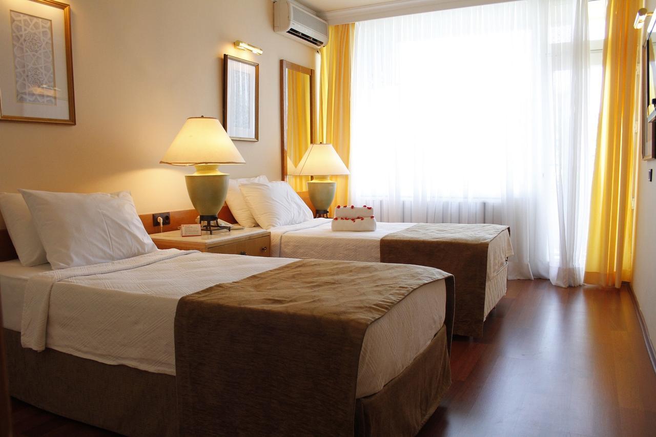 Hotel Anadolu Kulubu à Adalar Extérieur photo